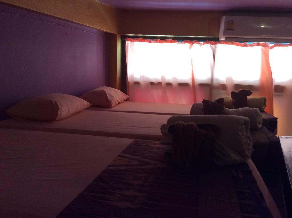 Maddy'S Hostel Ko Pha Ngan Luaran gambar