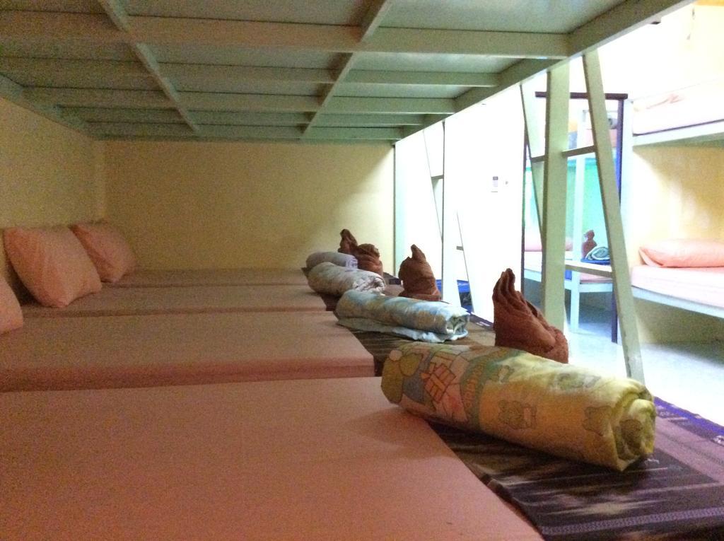 Maddy'S Hostel Ko Pha Ngan Luaran gambar