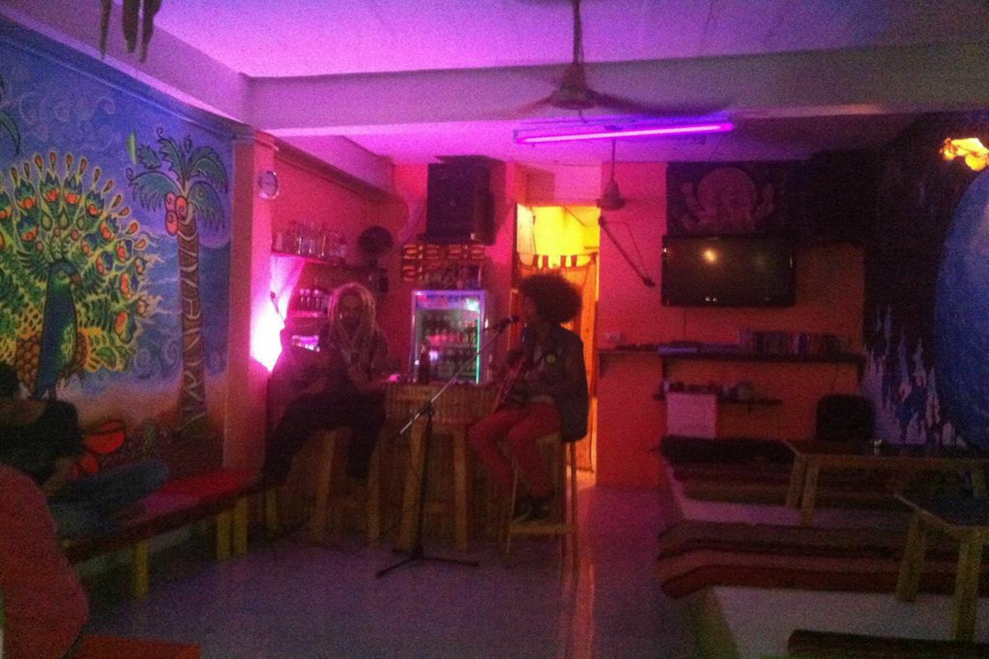 Maddy'S Hostel Ko Pha Ngan Luaran gambar